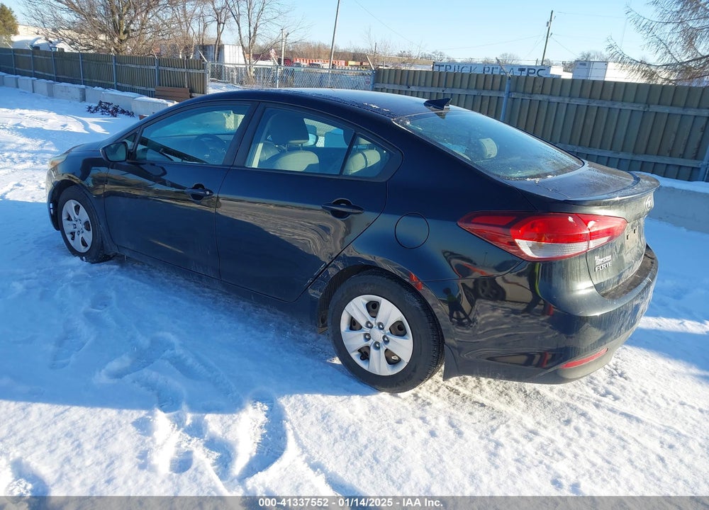 2018 KIA FORTE VIN: 3KPFL4A75JE195381