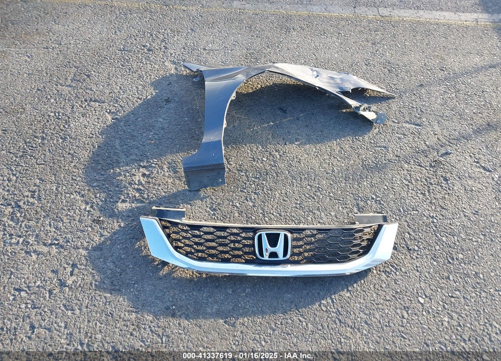 2013 HONDA ACCORD VIN: 1HGCT1B37DA022368