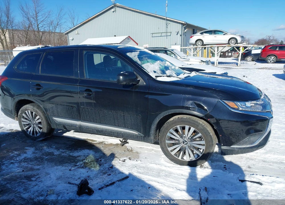 2019 MITSUBISHI OUTLANDER ES VIN: JA4AD2A33KZ018160