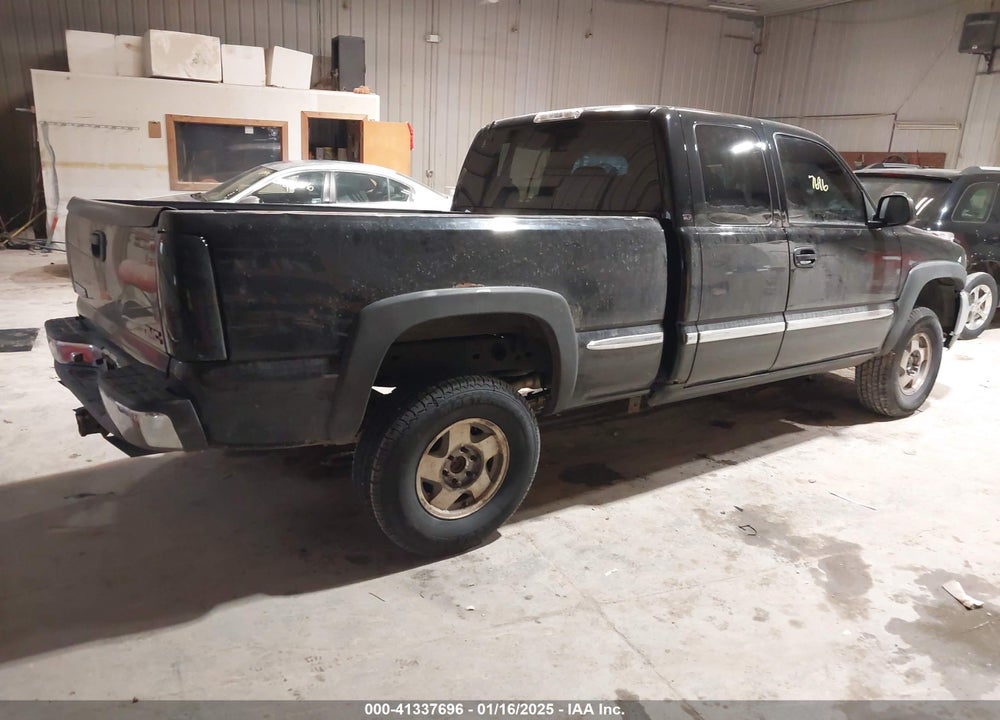 2002 GMC SIERRA 1500 SLE VIN: 2GTEK19T921136427