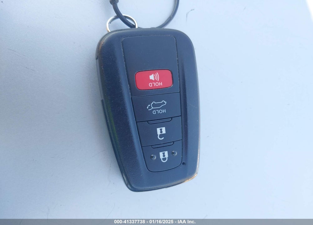 2023 TOYOTA RAV4 XLE VIN: 2T3P1RFV8PC389044