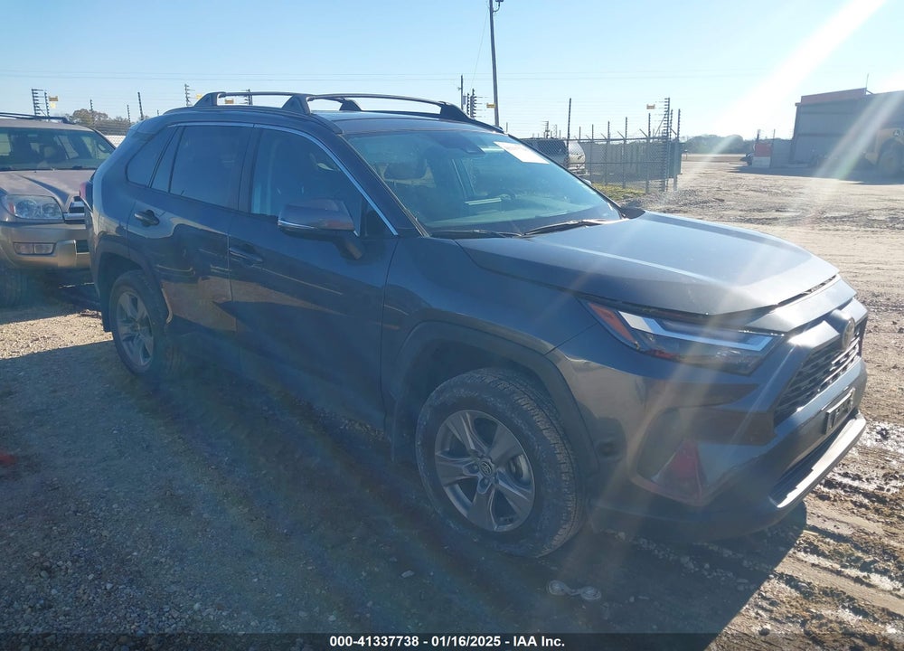 2023 TOYOTA RAV4 XLE VIN: 2T3P1RFV8PC389044