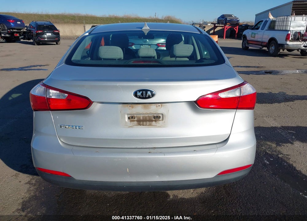 2015 KIA FORTE VIN: KNAFX4A68F5378916