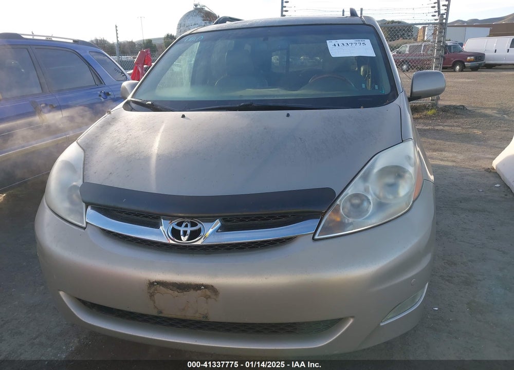2010 TOYOTA SIENNA LIMITED VIN: 5TDYK4CC9AS314609