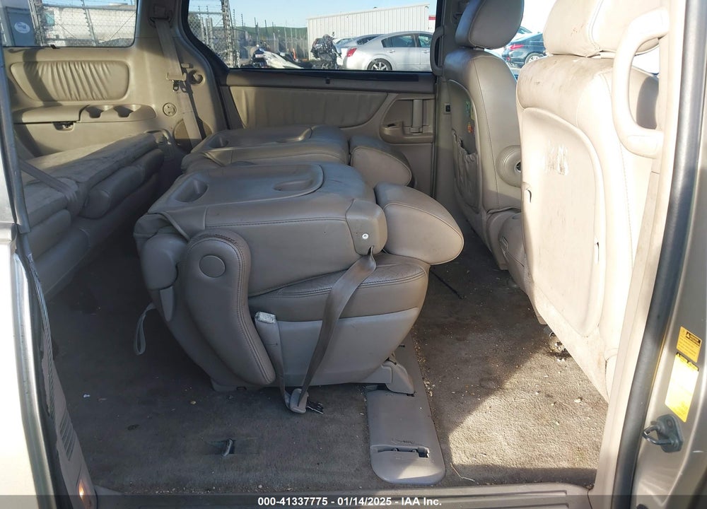 2010 TOYOTA SIENNA LIMITED VIN: 5TDYK4CC9AS314609