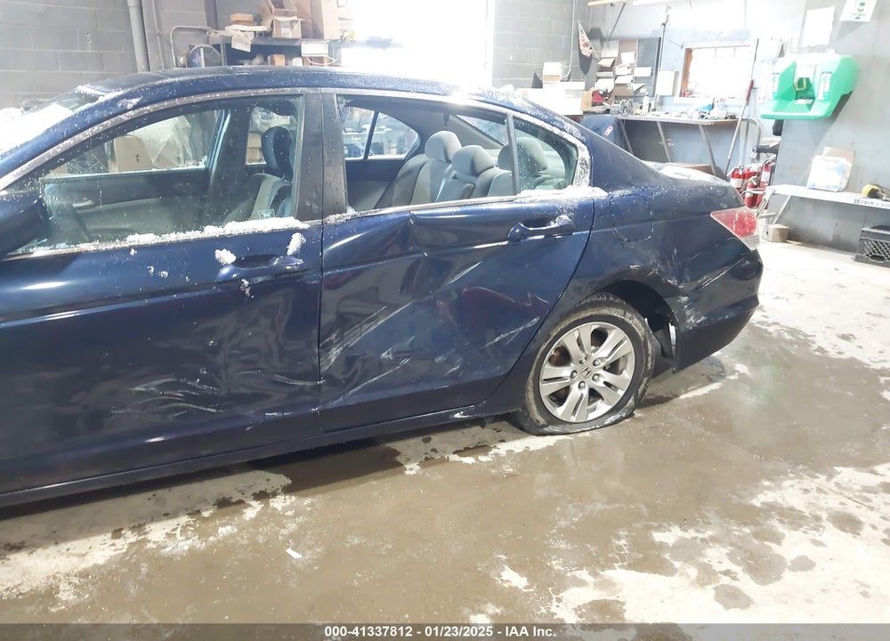2010 HONDA ACCORD 2.4 LX-P VIN: 1HGCP2F46AA151033