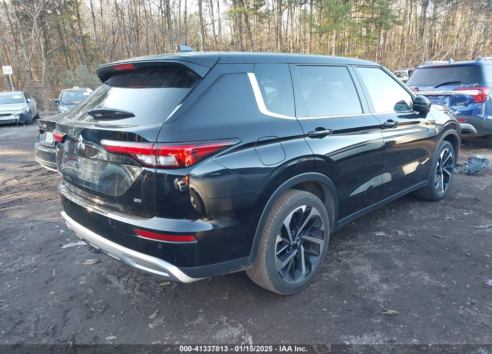 2024 MITSUBISHI OUTLANDER SE 2.5 2WD/SE BLACK EDITION S-AWC/SE BLACK EDITION W/PANO ROOF S-AWC VIN: JA4J3VA80RZ068542