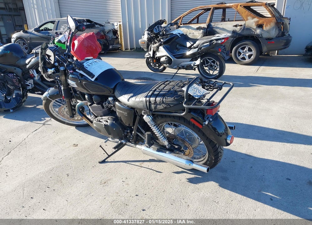 2013 TRIUMPH MOTORCYCLE BONNEVILLE T100 VIN: SMT910K16DT602353