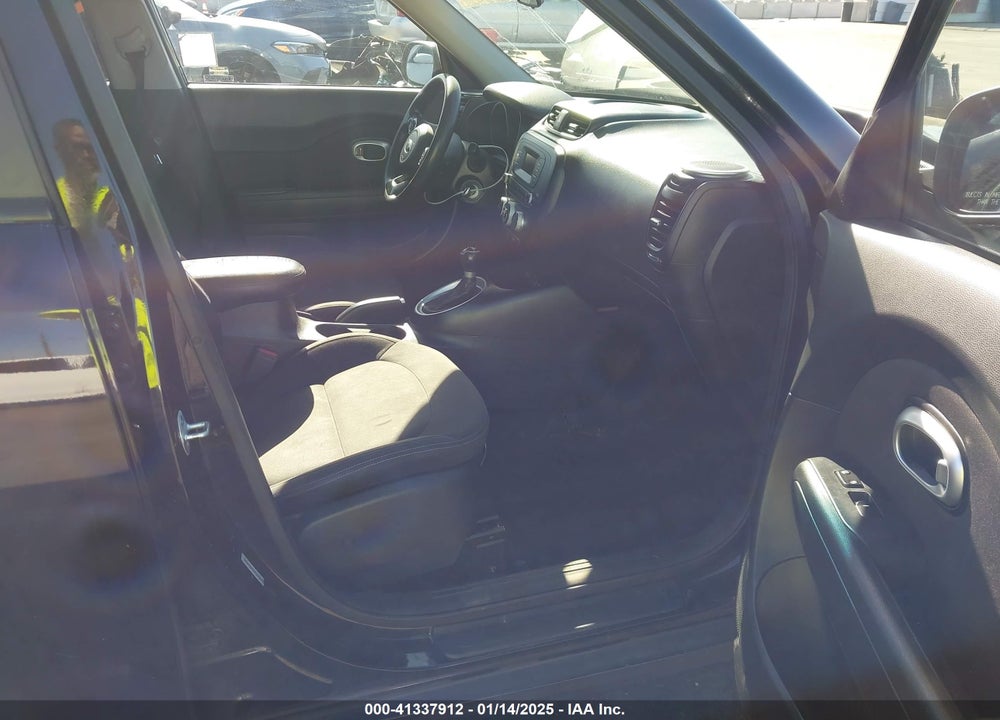 2015 KIA SOUL VIN: KNDJN2A21F7167386