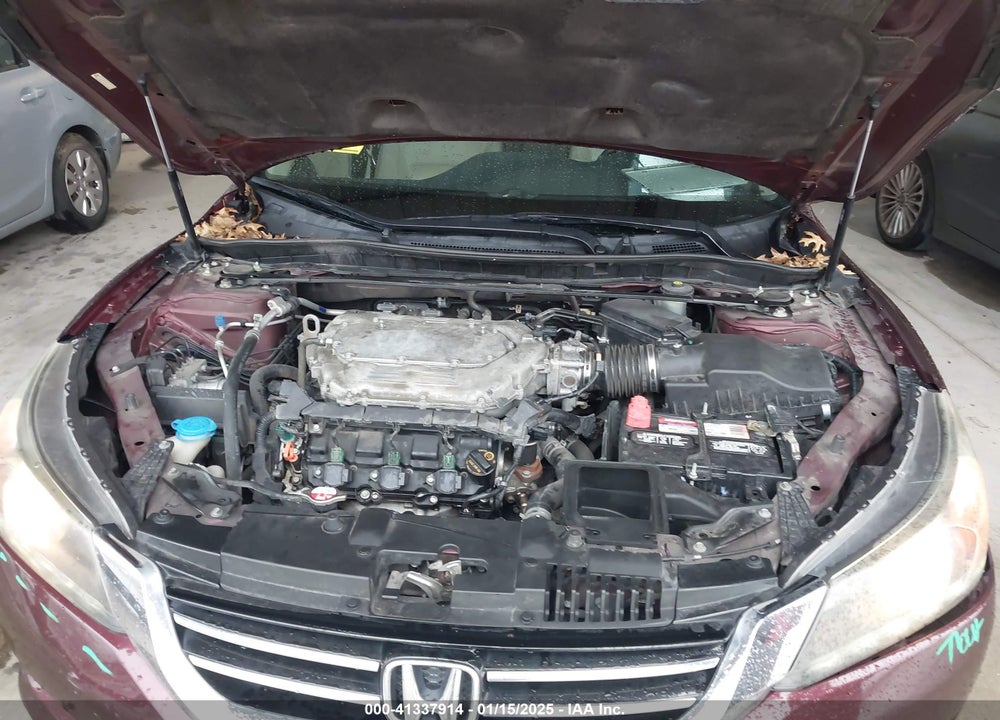 2013 HONDA ACCORD VIN: 1HGCR3F85DA001891