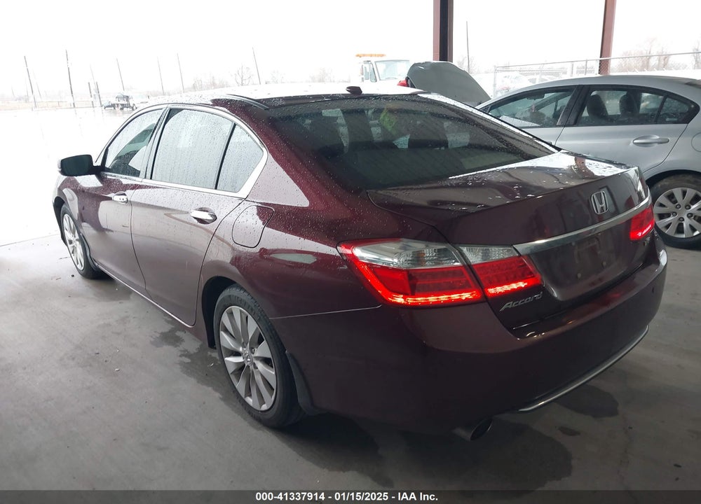 2013 HONDA ACCORD VIN: 1HGCR3F85DA001891