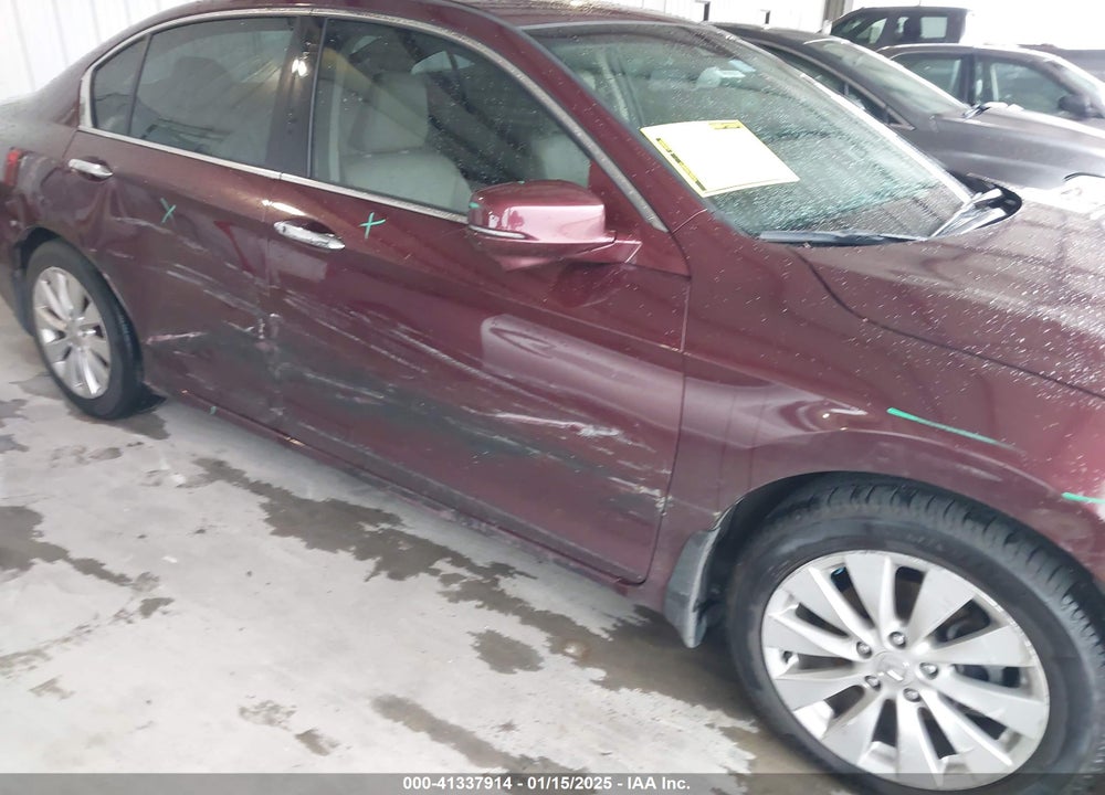 2013 HONDA ACCORD VIN: 1HGCR3F85DA001891