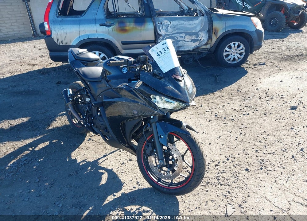2016 YAMAHA YZFR3 VIN: MH3RH06YXGK011696