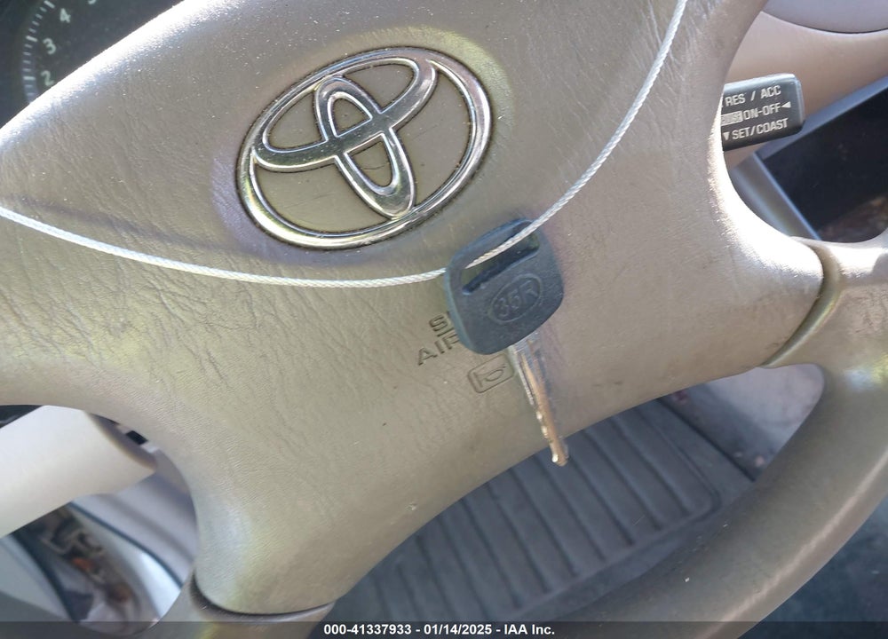 2004 TOYOTA CAMRY LE VIN: 4T1BE32K84U328318