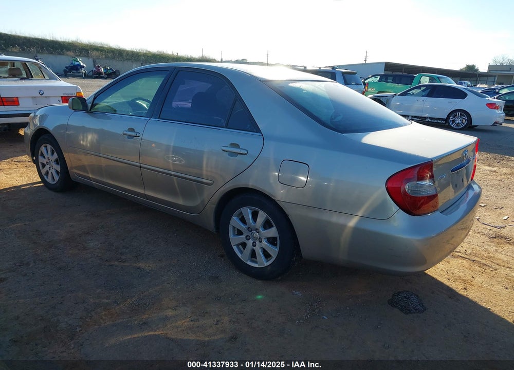 2004 TOYOTA CAMRY LE VIN: 4T1BE32K84U328318