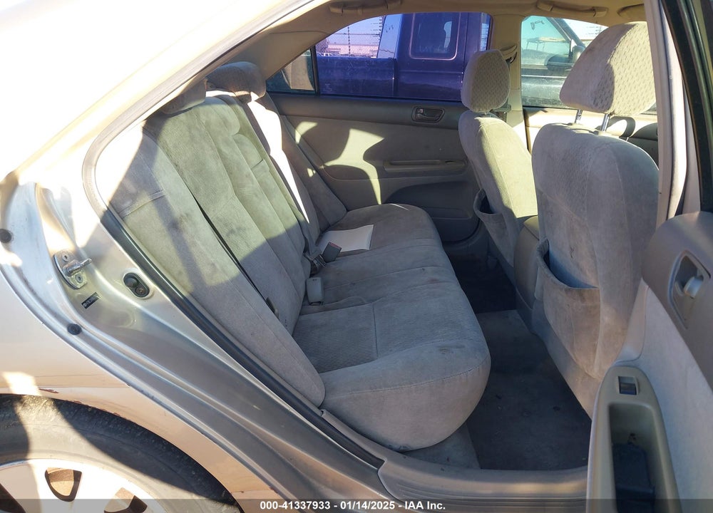 2004 TOYOTA CAMRY LE VIN: 4T1BE32K84U328318