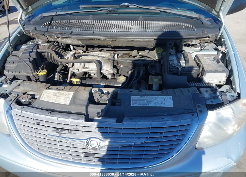 2001 CHRYSLER TOWN & COUNTRY LIMITED VIN: 2C8GT64L51R207115