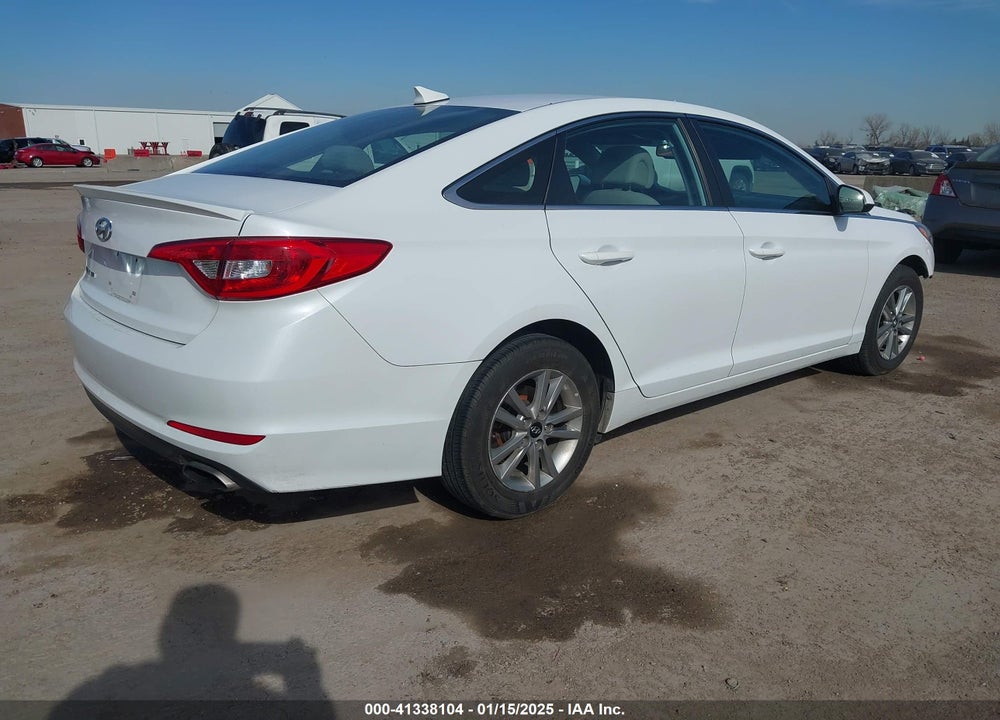 2016 HYUNDAI SONATA VIN: 5NPE24AF5GH286810