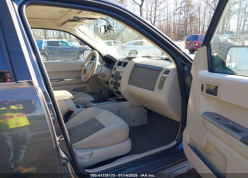 2008 FORD ESCAPE XLT VIN: 1FMCU93168KA81219