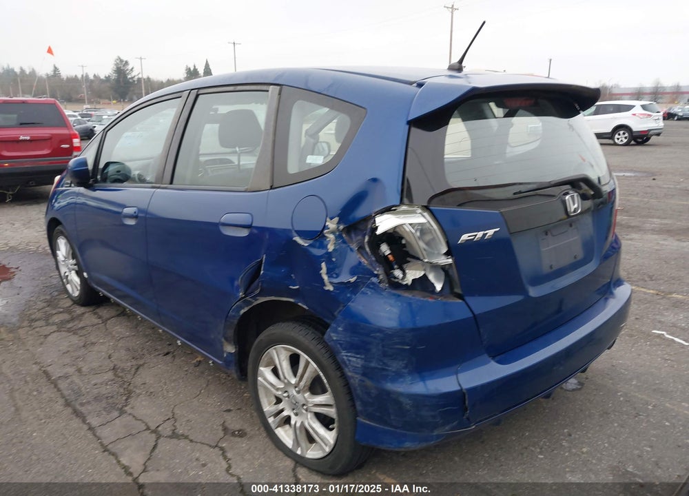 2009 HONDA FIT VIN: JHMGE87679S044439