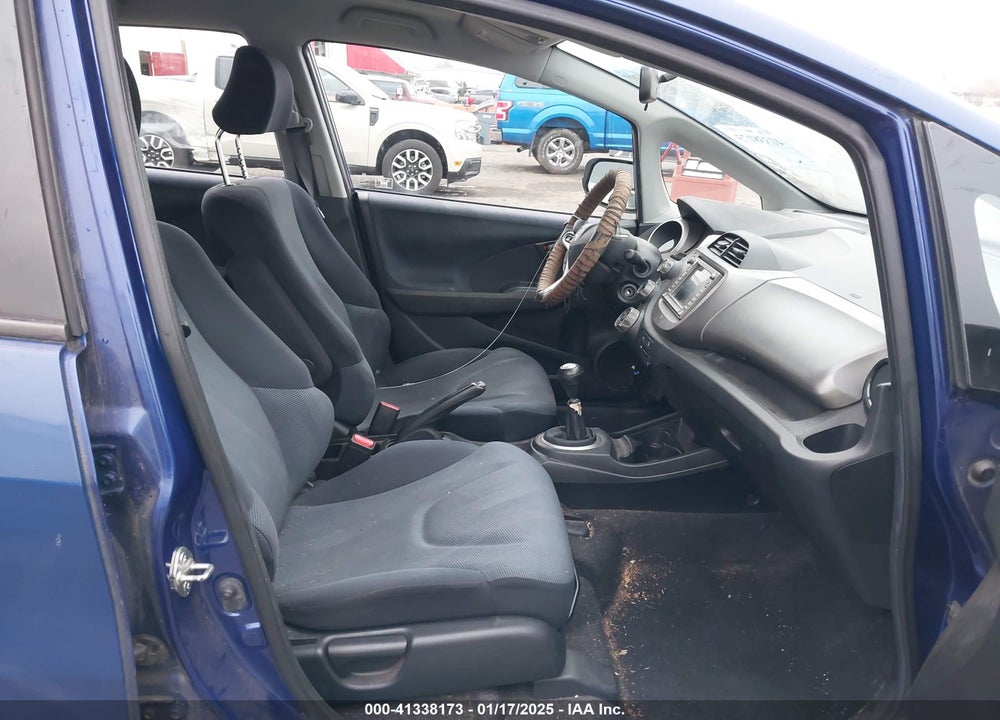 2009 HONDA FIT VIN: JHMGE87679S044439