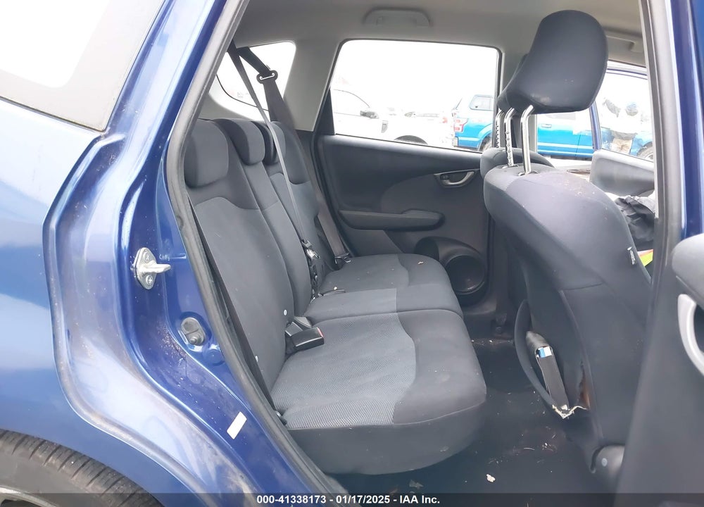 2009 HONDA FIT VIN: JHMGE87679S044439