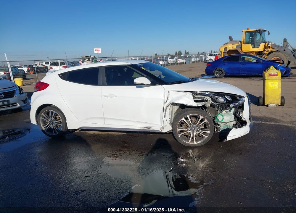 2016 HYUNDAI VELOSTER VIN: KMHTC6AE0GU292751
