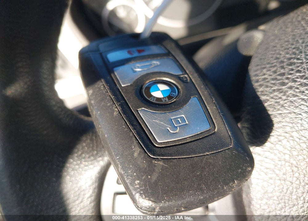 2018 BMW 320I VIN: WBA8A9C53JAD28021