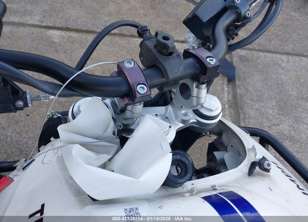 2016 TRIUMPH MOTORCYCLE TIGER 800 XR VIN: SMTE03BF0GT713628