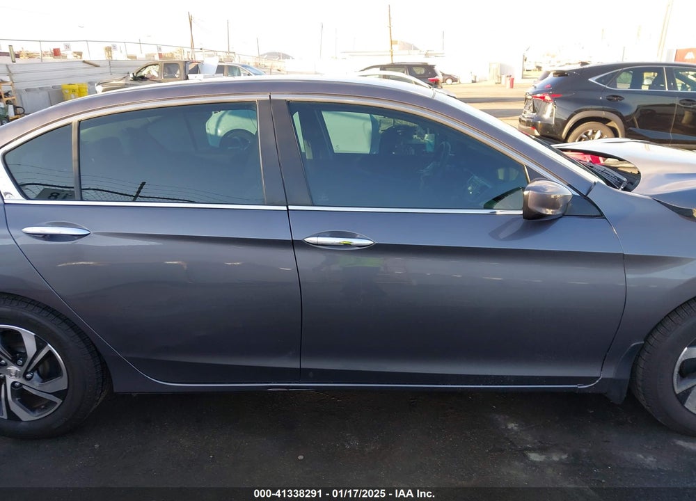 2017 HONDA ACCORD VIN: 1HGCR2F33HA023604