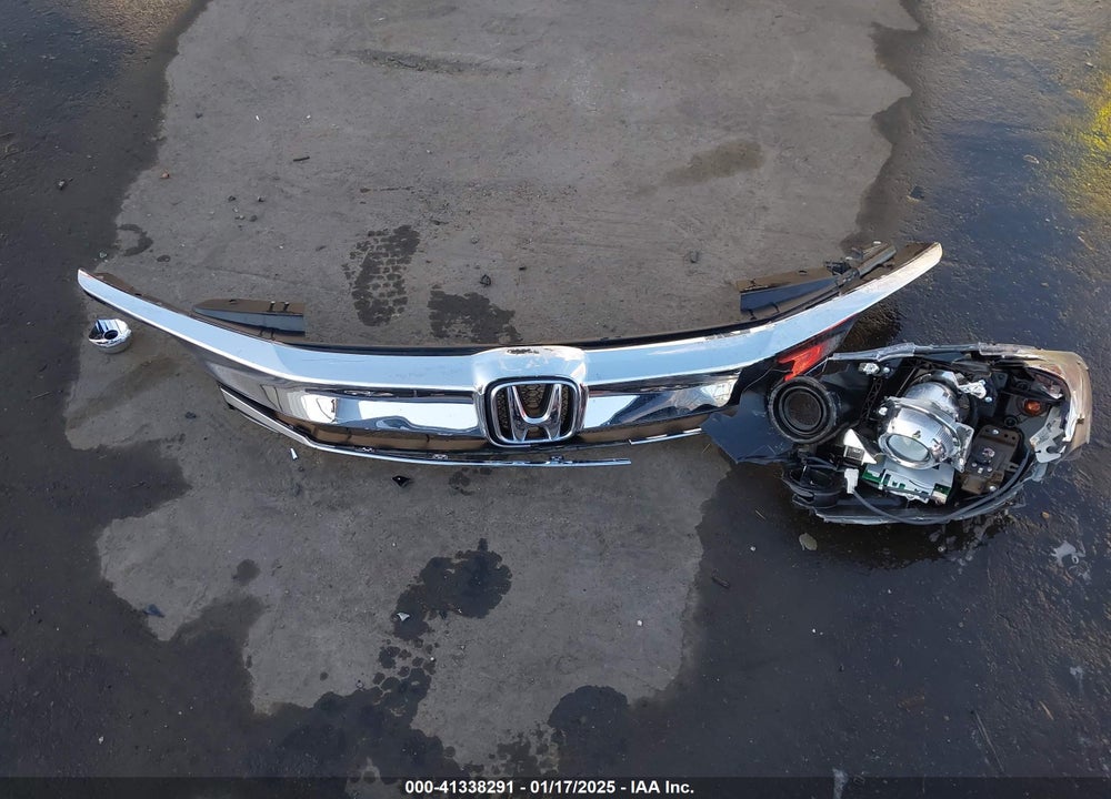 2017 HONDA ACCORD VIN: 1HGCR2F33HA023604