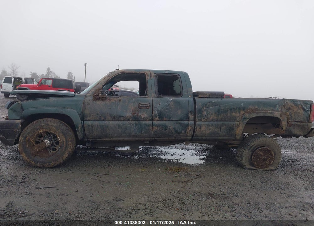 2003 CHEVROLET SILVERADO 2500HD VIN: 1GCHK29U23E244349