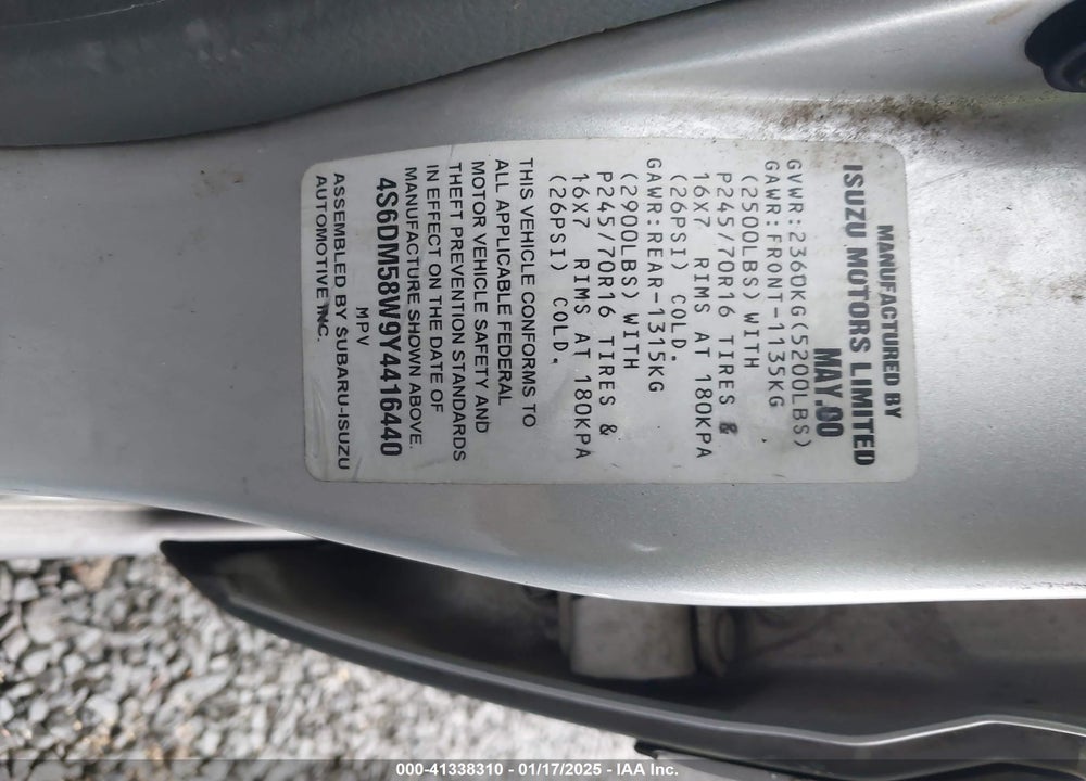 2000 HONDA PASSPORT EX/LX VIN: 4S6DM58W9Y4416440