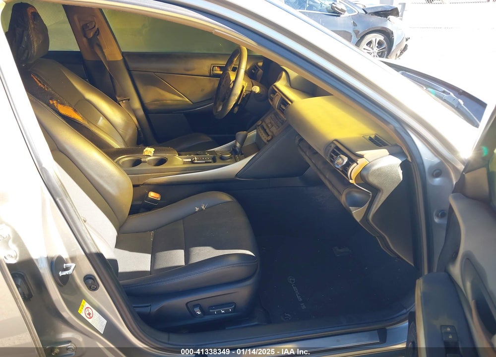 2018 LEXUS IS 300 VIN: JTHBA1D29J5071708