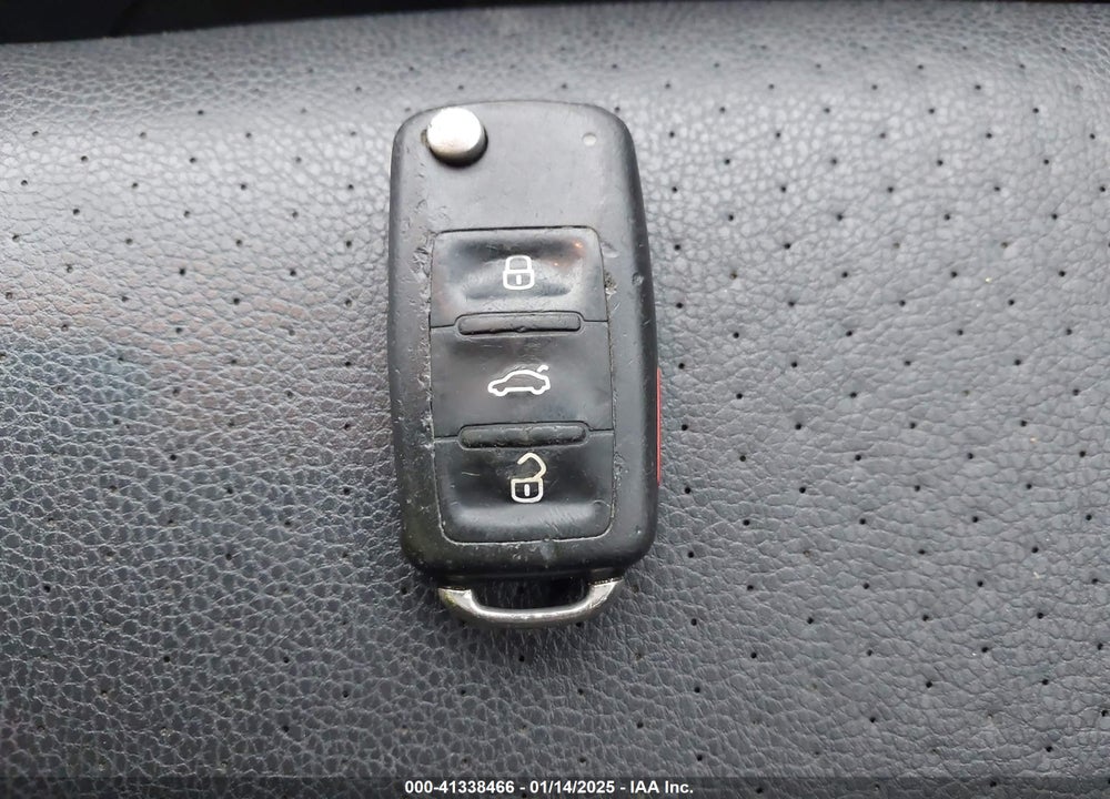 2015 VOLKSWAGEN JETTA VIN: 3VWD17AJXFM351760