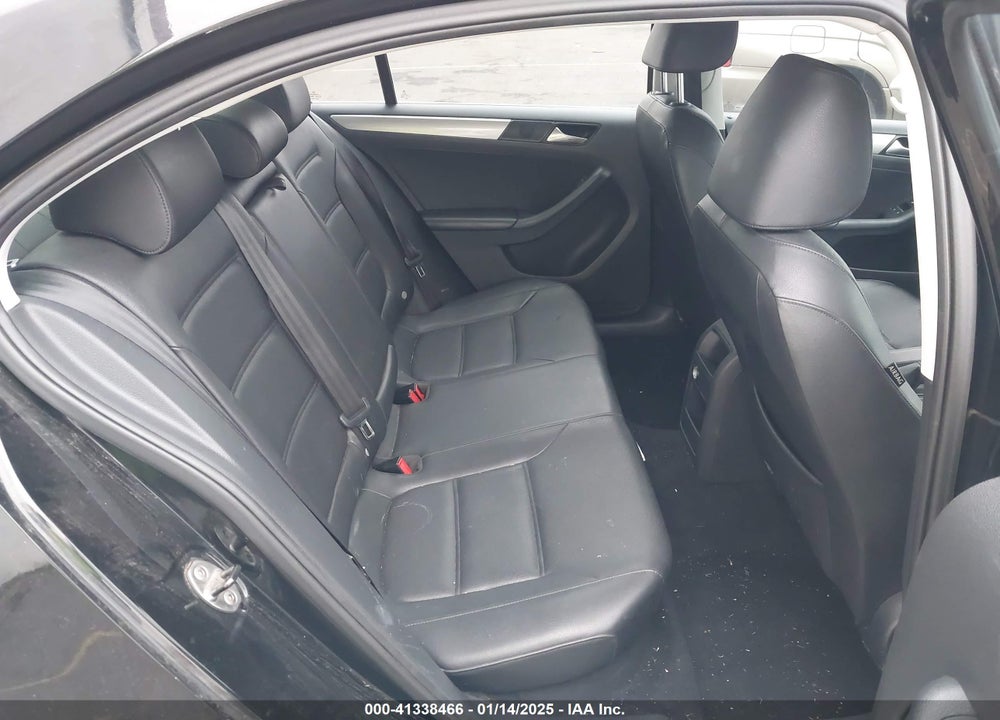 2015 VOLKSWAGEN JETTA VIN: 3VWD17AJXFM351760