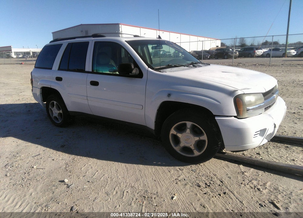 2007 CHEVROLET TRAILBLAZER LS VIN: 1GNDS13S672127727