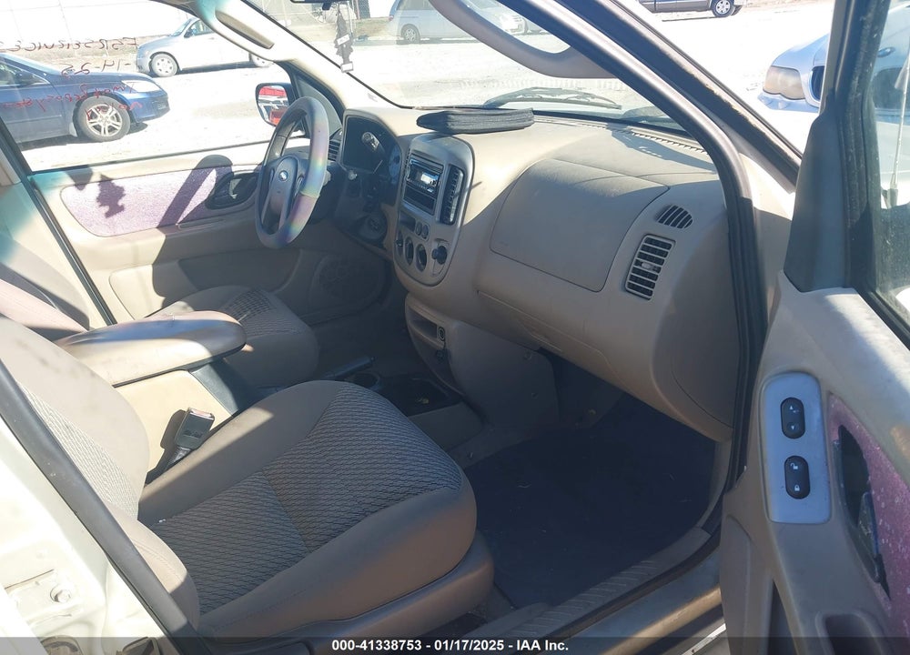2003 FORD ESCAPE XLT VIN: 1FMYU031X3KA73179