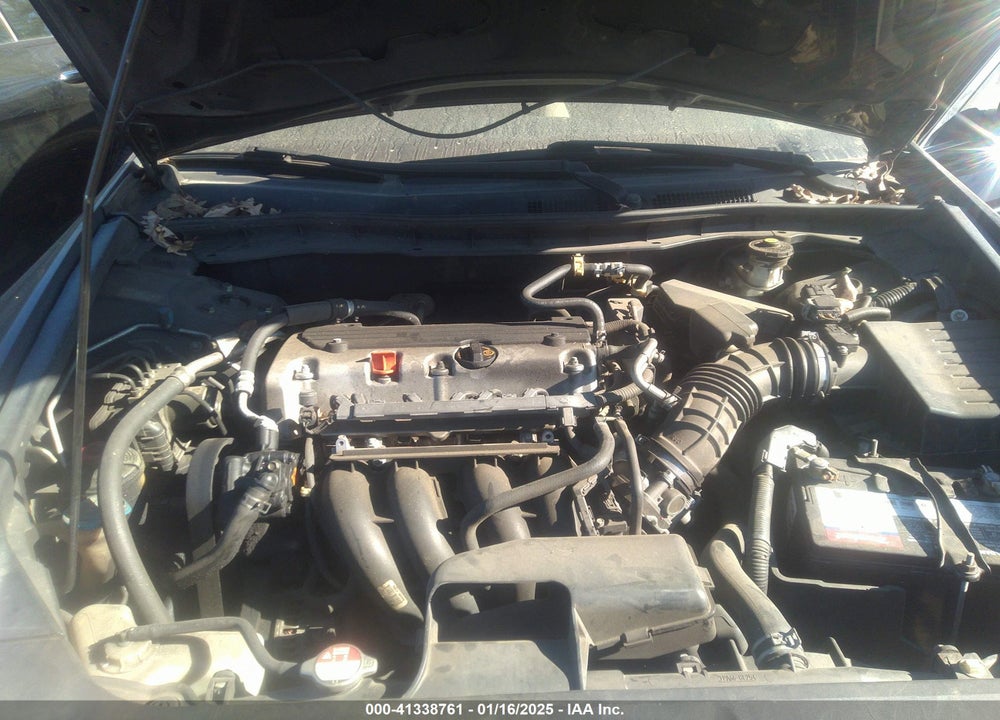 2011 HONDA ACCORD VIN: 1HGCP2F39BA023507
