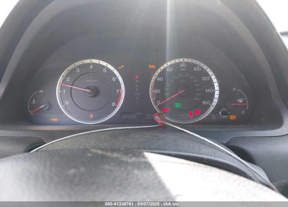 2011 HONDA ACCORD VIN: 1HGCP2F39BA023507