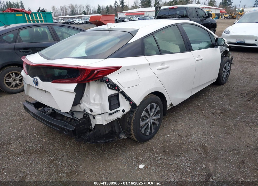 2018 TOYOTA PRIUS PRIME PREMIUM VIN: JTDKARFP1J3072243