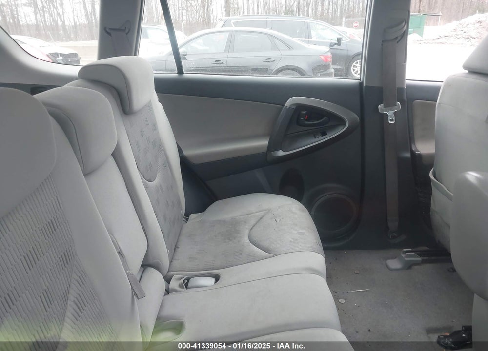 2010 TOYOTA RAV4 VIN: JTMBF4DV5AD031257