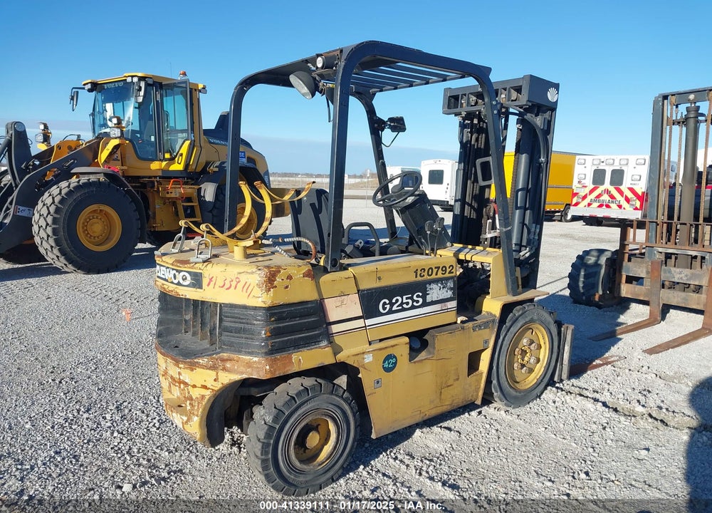 1996 DAEWOO FORKLIFT VIN: 1205147
