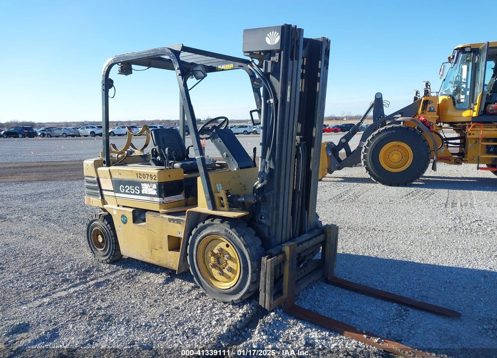 1996 DAEWOO FORKLIFT VIN: 1205147