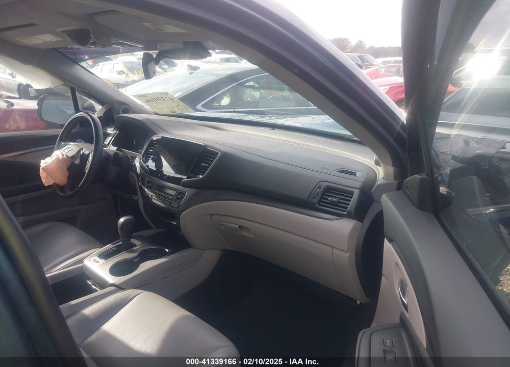 2019 HONDA PILOT EX-L VIN: 5FNYF5H51KB030577