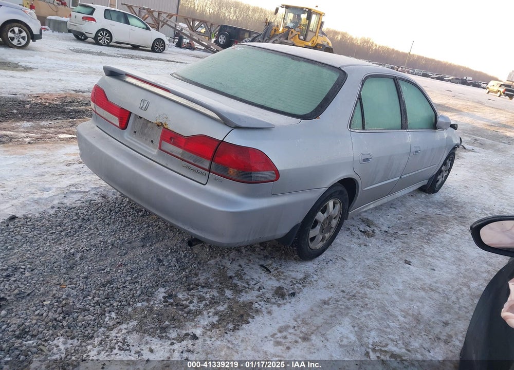 2001 HONDA ACCORD 2.3 EX VIN: 1HGCG56651A116714