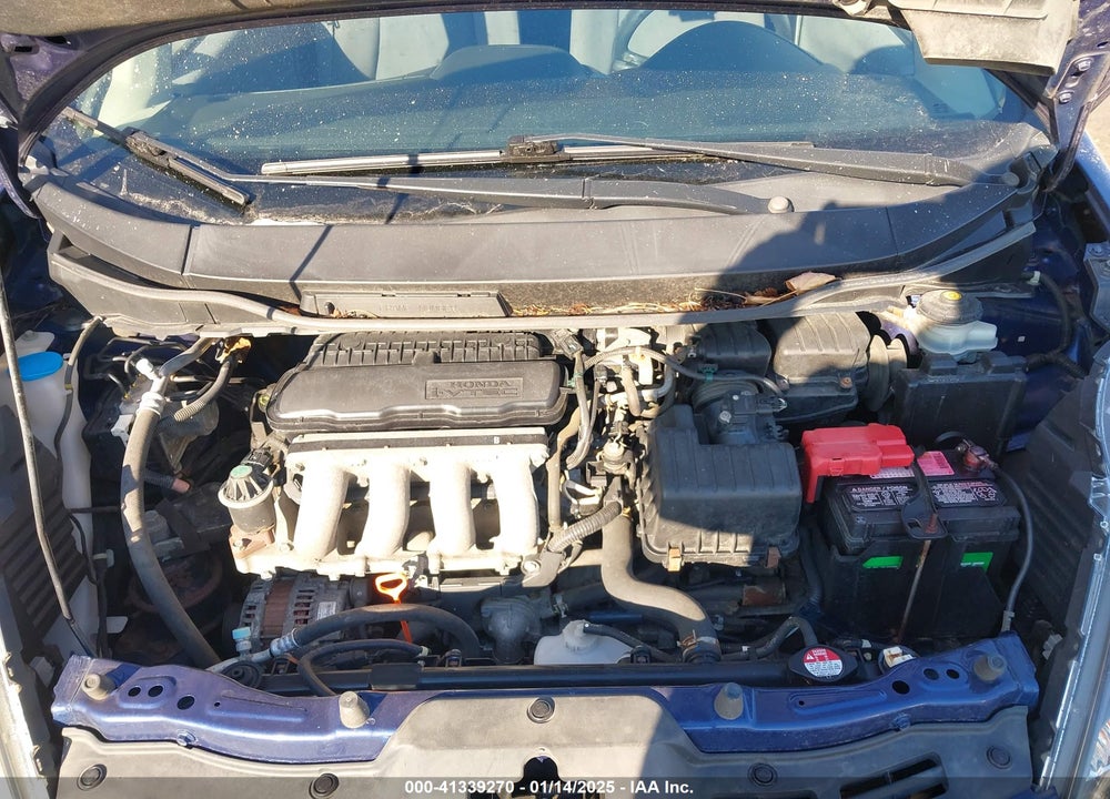 2013 HONDA FIT VIN: JHMGE8H32DC017463