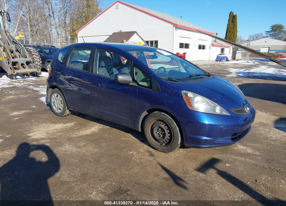 2013 HONDA FIT VIN: JHMGE8H32DC017463
