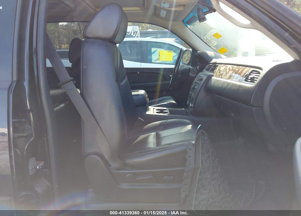 2009 GMC YUKON SLT1 VIN: 1GKFK33059R153133