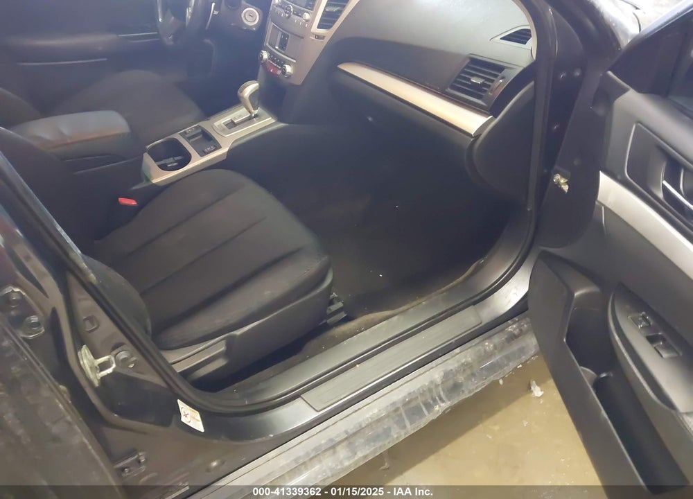 2011 SUBARU LEGACY 2.5I PREMIUM VIN: 4S3BMBG62B3252837